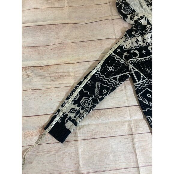 Harry Potter Horcux Fair Isle Sherpa Open Front Hooded Cardigan - Medium - Picture 12 of 14